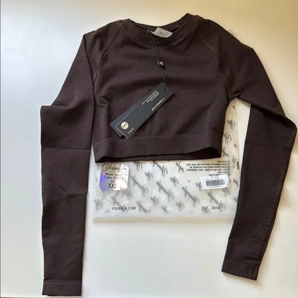 YoungLA Bossy Curve Seamless long sleeve - Picture 3 of 4